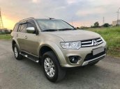 Bán Mitsubishi Pajero 2014 số sàn máy dầu Vàng Kim đẹp