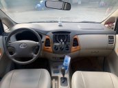 Bán nhanh chiếc Toyota Innova sản xuất năm 2011, giá mềm