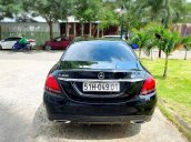 Cần bán lại xe Mercedes C class sản xuất năm 2019, màu đen còn mới