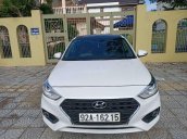 Bán Hyundai Accent đời 2019, màu trắng chính chủ