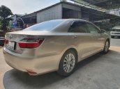 Toyota Camry E ghi vàng 2017, xe bảo dưỡng hãng đầy đủ