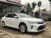 Bán Camry 2.0E trắng 2016 - mua xe tặng bảo hành + thuế