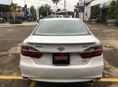 Bán Camry 2.0E trắng 2016 - mua xe tặng bảo hành + thuế