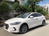 Cần bán Hyundai Elantra sản xuất năm 2018, màu trắng, giá tốt