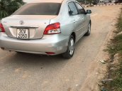 Cần bán lại xe Toyota Vios đời 2009, màu bạc chính chủ, giá 258tr