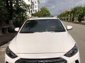 Cần bán Hyundai Elantra sản xuất năm 2018, màu trắng, giá tốt