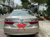 Bán Toyota Camry sản xuất năm 2015 còn mới