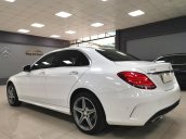 Bán Mercedes Benz C300 AMG 2016, màu trắng