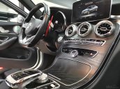 Bán Mercedes Benz C300 AMG 2016, màu trắng