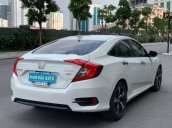 Cần bán xe Honda Civic L SX 2017, màu trắng