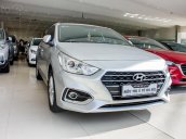 Bán xe Hyundai Accent 1.4AT xe màu bạc, xe đẹp, trả góp chỉ 157 triệu