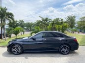 Bán Mercedes Benz C300AMG ĐK 02/2019, sản xuất cuối 2018, chạy 6.000km, xe như xe mới, còn bảo hành hãng