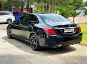 Bán Mercedes Benz C300AMG ĐK 02/2019, sản xuất cuối 2018, chạy 6.000km, xe như xe mới, còn bảo hành hãng