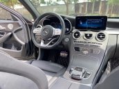 Bán Mercedes Benz C300AMG ĐK 02/2019, sản xuất cuối 2018, chạy 6.000km, xe như xe mới, còn bảo hành hãng