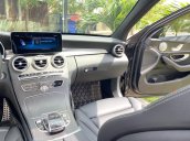 Bán Mercedes Benz C300AMG ĐK 02/2019, sản xuất cuối 2018, chạy 6.000km, xe như xe mới, còn bảo hành hãng