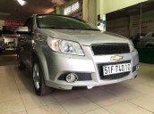 Cần bán xe Chevrolet Aveo sản xuất năm 2016, màu bạc số sàn