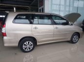 Cần bán xe Toyota Innova sản xuất năm 2016, xe còn mới giá ưu đãi