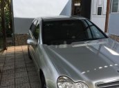 Cần bán Mercedes đời 2004, màu bạc