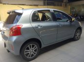 Cần bán xe Toyota Yaris năm 2012, màu bạc, nhập khẩu còn mới