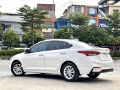 Cần bán lại xe Hyundai Accent đời 2019, màu trắng chính chủ