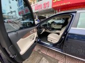 Cần bán Merc E200 SX 12/2016 màu xanh cavansite, nội thất kem