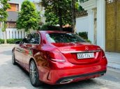 Bán xe C300 AMG SX 2017 - model 2018 màu đỏ/ nội thất đen