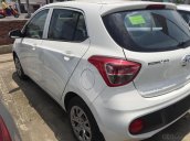 Hyundai Grand i10, giảm 50% thuế trước bạ, quà tặng hấp dẫn