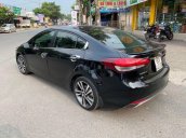 Cần bán gấp Kia Cerato sản xuất năm 2017, màu đen chính chủ