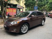 Cần bán xe Toyota Venza sản xuất 2009, màu nâu, xe nhập, giá tốt