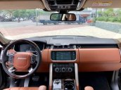 Cần bán LandRover Range Rover Autobiography LWB 5.0 năm sản xuất 2015, màu đen