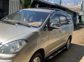 Bán Toyota Innova đời 2011 chính chủ, màu nâu vàng