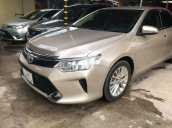 Bán Toyota Camry năm 2017, giá chỉ 818 triệu