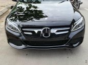 Cần bán lại xe Mercedes C200 đời 2016, màu đen chính chủ