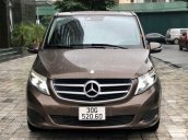 Cần bán xe Mercedes V220 Luxury, máy dầu, SX 2015