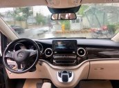 Cần bán xe Mercedes V220 Luxury, máy dầu, SX 2015