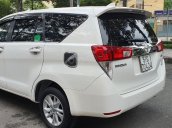 Cần bán Toyota Innova E 2018, mới 90%