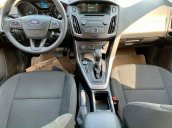 Cần bán Ford Focus 1.5L Trend SX và đăng ký 2019, màu trắng