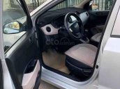 Bán Hyundai Grand i10 năm 2015, màu bạc