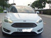 Bán Ford Focus 1.5 AT L Titanium màu trắng cực tiết kiệm nhiên liệu, giá tốt