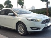 Bán Ford Focus 1.5 AT L Titanium màu trắng cực tiết kiệm nhiên liệu, giá tốt