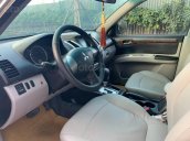 Bán Mitsubishi Pajero Sport 2.5AT, màu bạc