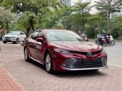 Cần bán Toyota Camry 2.5Q 2019 màu đỏ cực hot