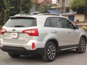 Bán ô tô Kia Sorento sản xuất 2016, màu trắng, 699tr