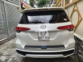 Bán ô tô Toyota Fortuner sản xuất năm 2017, màu trắng 