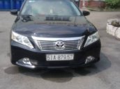 Cần bán gấp Toyota Camry năm 2014, màu đen, nhập khẩu nguyên chiếc chính chủ, giá 850tr