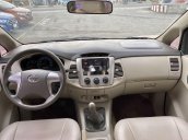 Cần bán gấp Toyota Innova 2.0E sản xuất năm 2016, màu bạc chính chủ, giá 485tr