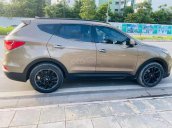 Cần bán Hyundai Santa Fe năm sản xuất 2017, giá bán ra rất hợp lý