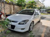 Chính chủ bán xe Hyundai i30 CW 1.6 AT 2011 - Giá chỉ 305 triệu còn rất mới và đẹp