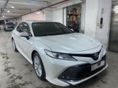 Bán Camry 2.5Q 2020, siêu lướt