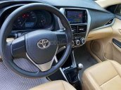 Bán Toyota Vios E sản xuất năm 2018, màu vàng cát